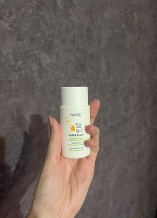 Крем сонцезахисний для обличчя флюїд-депігментант spf 50 babe laboratorios sun protection super fluid depigment+ spf50