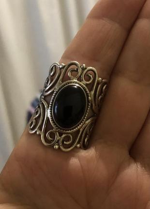 Перстень срібний з оніксом