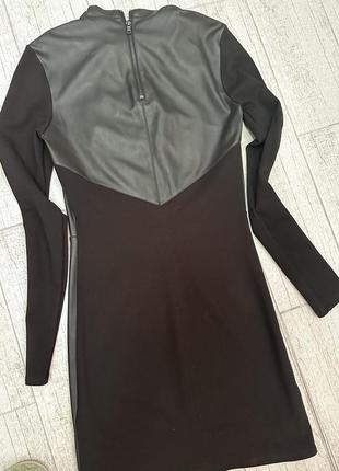 Сукня шкіряна