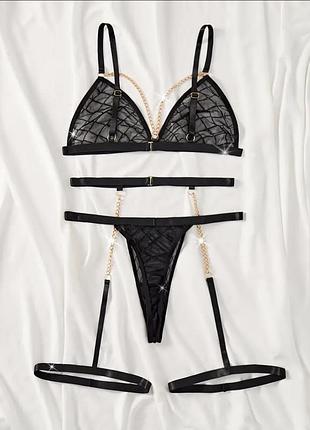Комплект жіночої білизни, еротична білизна