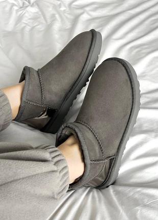 Ugg ultra mini gray lacquer premium 5