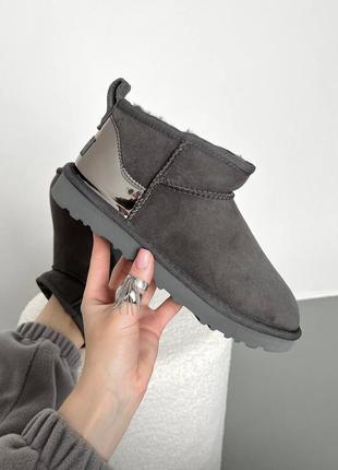 Ugg ultra mini gray lacquer premium 9