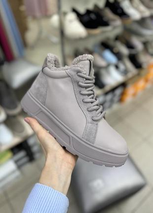 Зимние кожаные ботинки