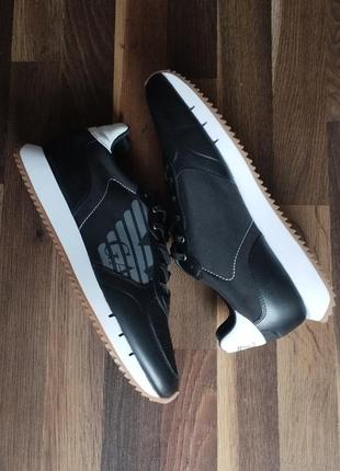 Кроссовки базовые