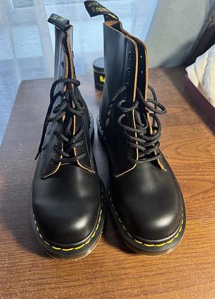 Dr. martens 1460 vintage black quilon made in england