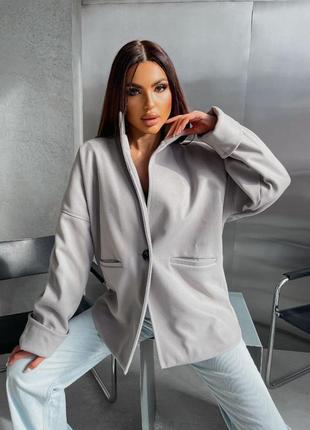 Пальто коротке