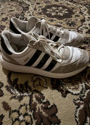 Кросівки adidas iniki