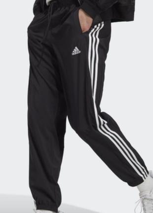 Оригилінальні штани adidas