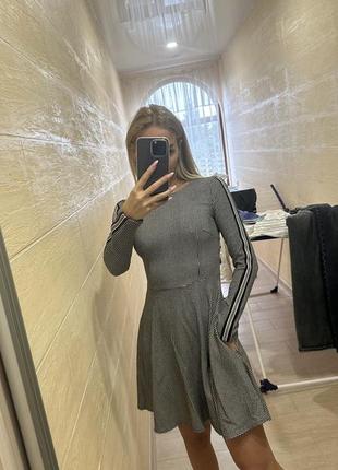 Плаття жіноче s