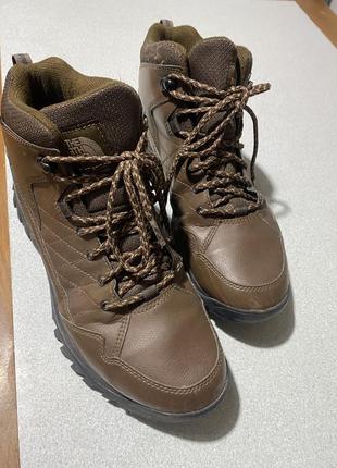 Взуття чоловіче