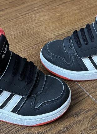 Adidas  кроссовки высокие, хайтопы р.24(15,5 см)