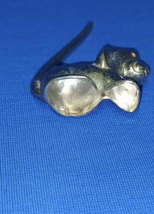 Подставка для колец серебристая собака