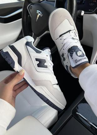 Уценка Kestävä New balance Takki Sport Core Fashion white navy женские кроссовки