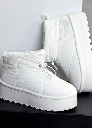 Стильные женские текстильные белые угги зимние теплые на меху зима