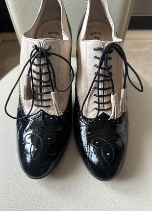Туфлі bally