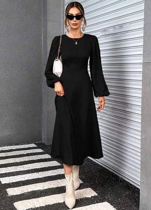Платье длины миди