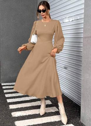 Платье длины миди