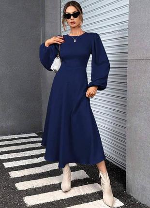 Платье длины миди
