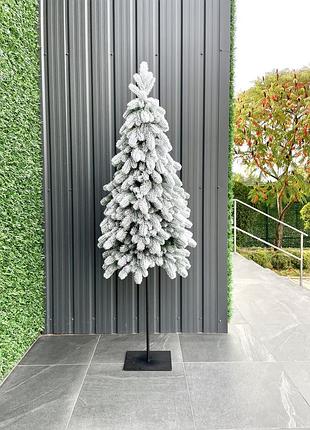 Ёлочка hvoya style lux литая на металической подставке 200 см заснеженная