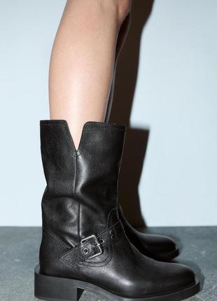 Кожаные сапоги zara
