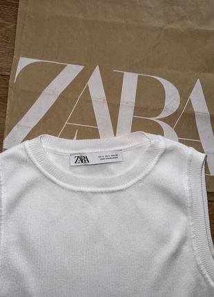 Zara біла жіноча майка, укорочена футболка!оригінал!2 фото