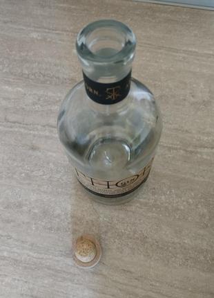 «thorn gin» порожня скляна пляшка з корком і дерев'яною кришкою 0,7 л декор2 фото