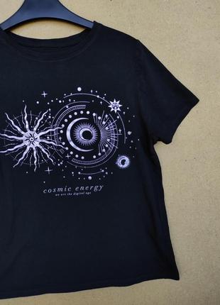 Базова чорна футболка зі слоганом принт космос містика new look5 фото