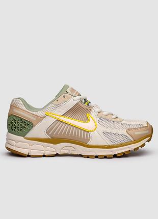 Кросівки nike zoom vomero 5 sail laser orange 42