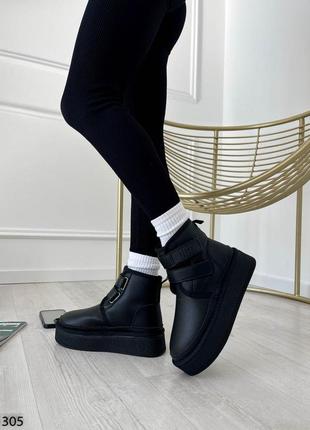 Женские чёрные и рыжие кожаные и замшевые угги на липучках ucc