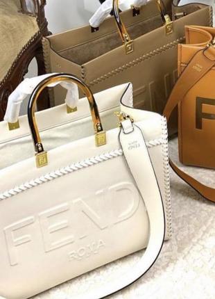 Женская сумка в стиле fendi