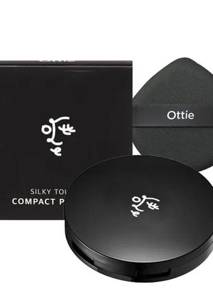 Легка фінішна пудра ottie silky touch compact powder