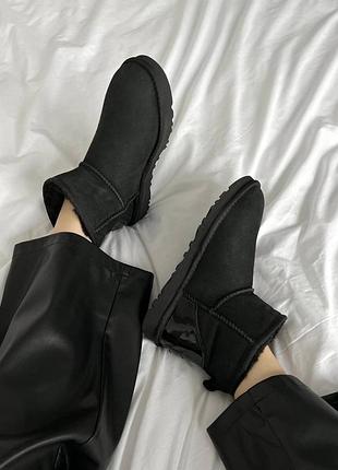 Ugg classic mini black metallic premium 9