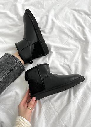 Ugg classic mini black leather premium (замшевий задник)