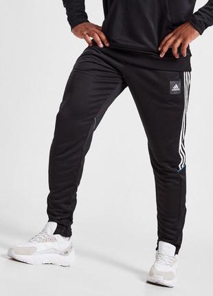 Чоловічі спортивні штани adidas football inspired originals 3 stripe aeroredy