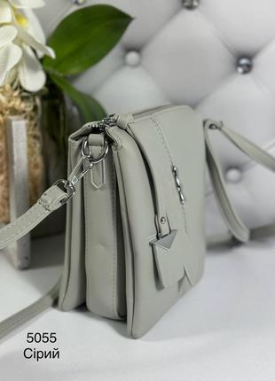 Женская стильная и качественная небольшая сумка из эко кожи серая6 фото