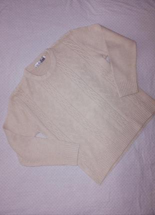 Женский базовый бежевый свитер