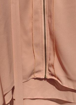 Красивое летнее персиковое платье с поясом danity paris7 фото