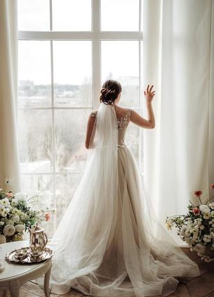 Весільна сукня