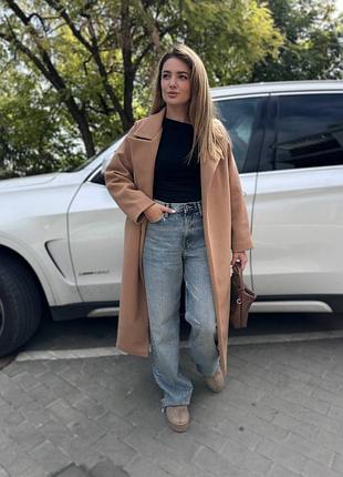 Женское пальто на запах утепленный цвет кэмэл