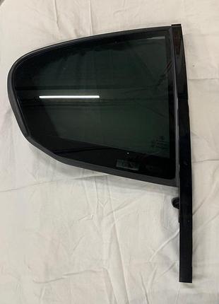 Бічне скло двері - праве заднє bmw 5 g30