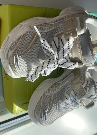 Кросівки дитячі 3