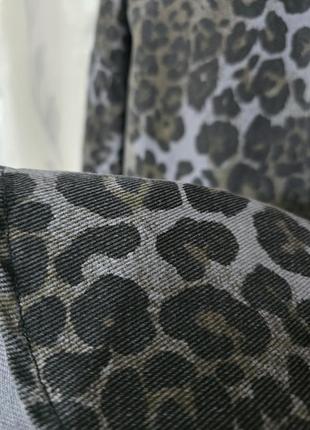 Трендовая женская джинсовая рубашка лео4 фото