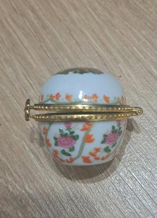 Шкатулка маленькая