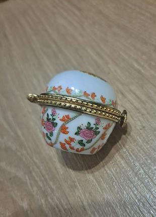 Шкатулка маленькая