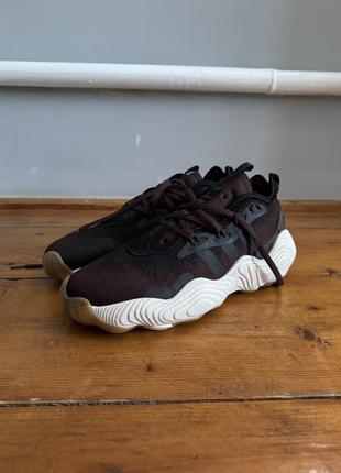 Adidas trae young 3