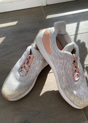 Кросівки adidas оригінал 32 р.