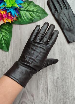 Женские кожаные перчатки isotoner medium