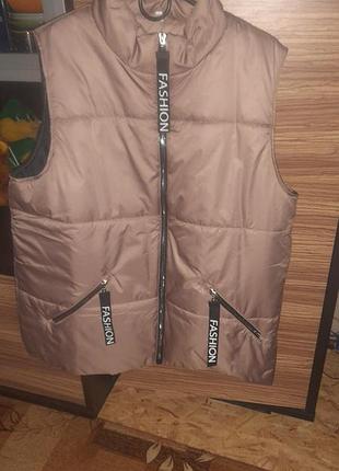 Жіноча желетка.