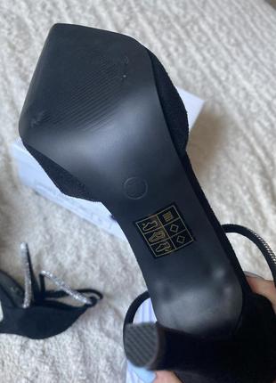 Новенькие праздничные туфли5 фото