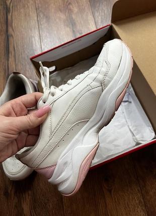 Женские кроссовки puma